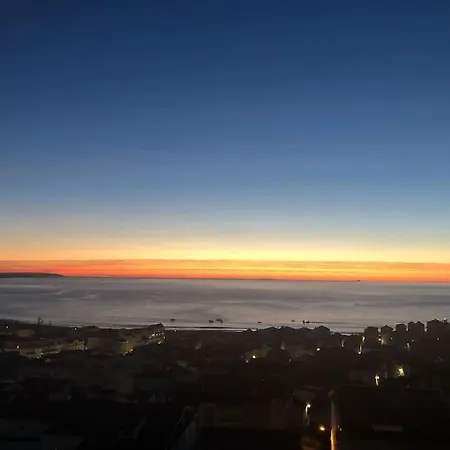 Apartamento Atlantic Dream View - For 4 With Amazing Sea Views In Great Location Nazaré