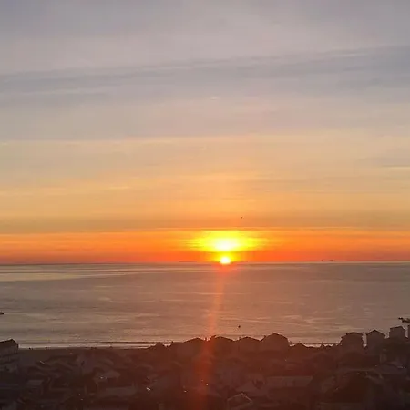 Atlantic Dream View - For 4 With Amazing Sea Views In Great Location * Nazaré