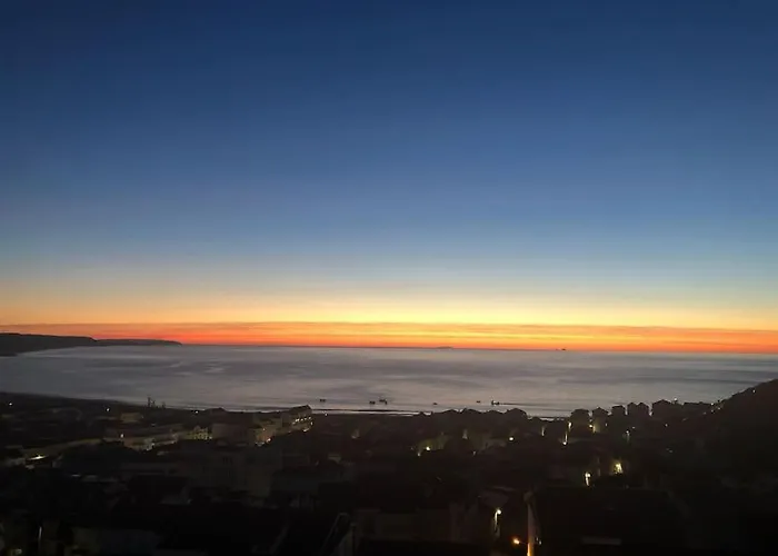 Apartamento Atlantic Dream View - For 4 With Amazing Sea Views In Great Location Nazaré